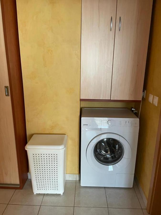 טימישוארה Apartment Superb Intr-O Locatie Premium מראה חיצוני תמונה